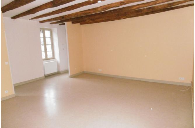 Centre ville AUBUSSON Appartement duplex 3 chambres - F