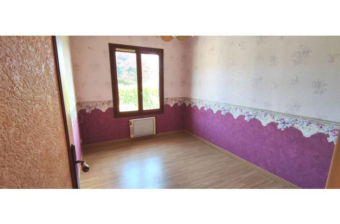 Pavillon plain pied , 3 chambres, jardin et garage - E