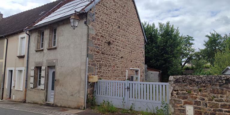 MAISON AVEC PETIT JARDIN ET VERANDA