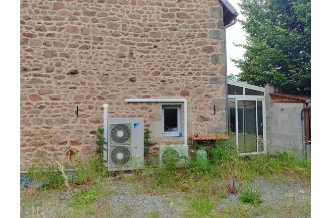 MAISON BONNE PERFORMANCE ENERGETIQUE AVEC PETIT JARDIN - H