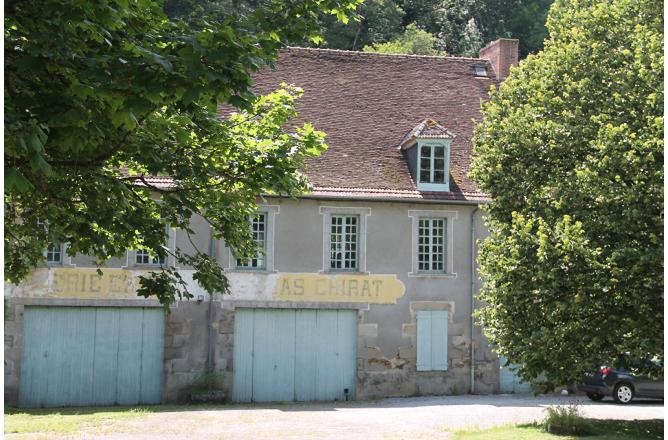 Superbe propriété, ancienne filature avec bief - A