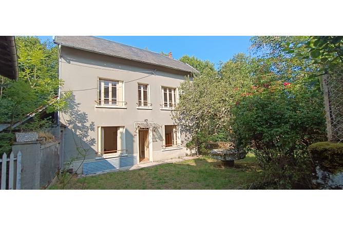 EXCEPTIONNEL Ensemble Immobilier de 3 maisons - B