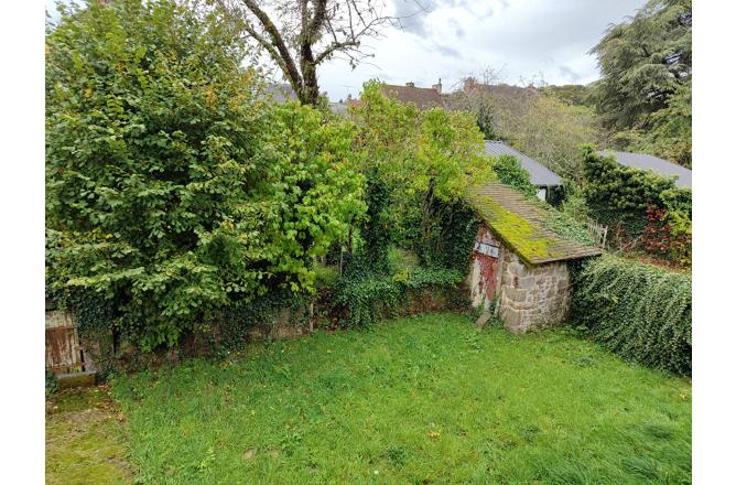 MAISON DE BOURG PLEINE DE CHARME - B