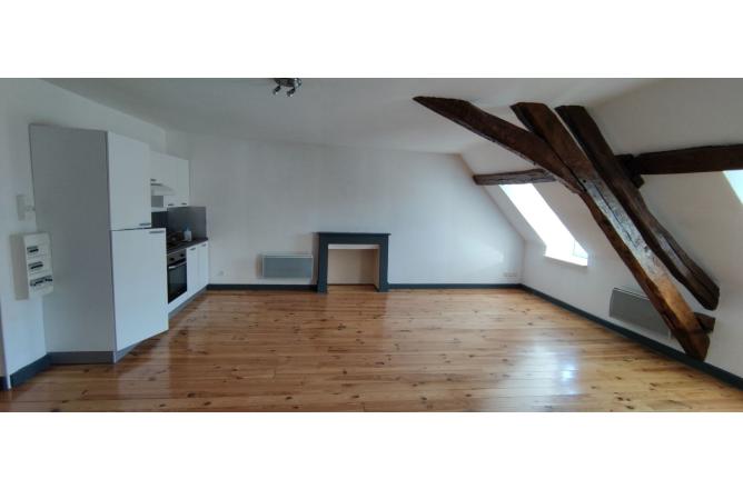 Appartement T2 , une chambre, bureau CENTRE VILLE AUBUSSON - E