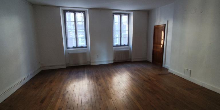 Appartement F4 de 110 M2 Centre ville Aubusson