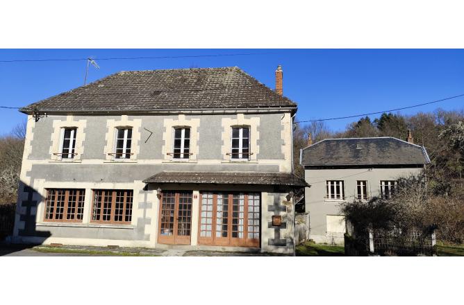 Propriété de 2 maisons , Bord de rivière et grand terrain - A